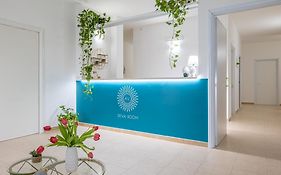 Deva Room Suite Spa